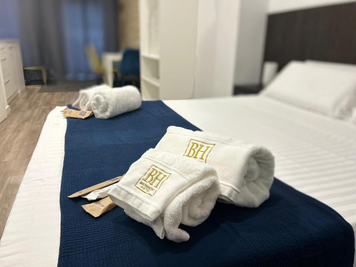 Apartamentos Bh Suites Alicante Kültér fotó